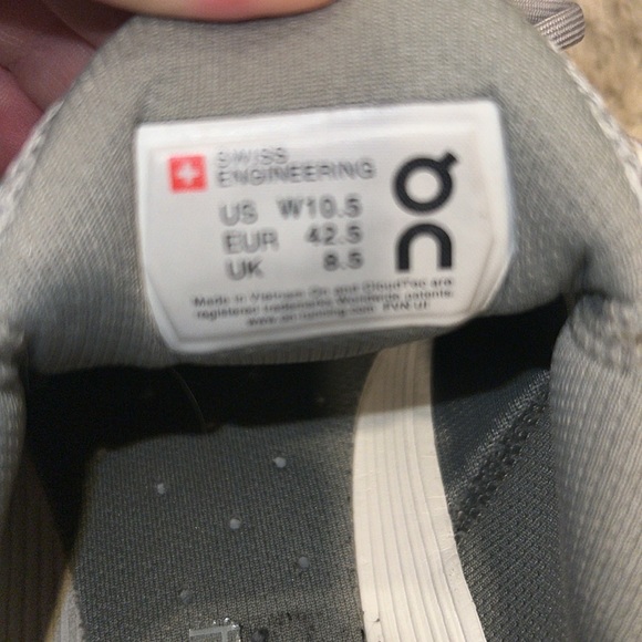 OnCloud Cloudswift Sneakers - Picture 4 of 6